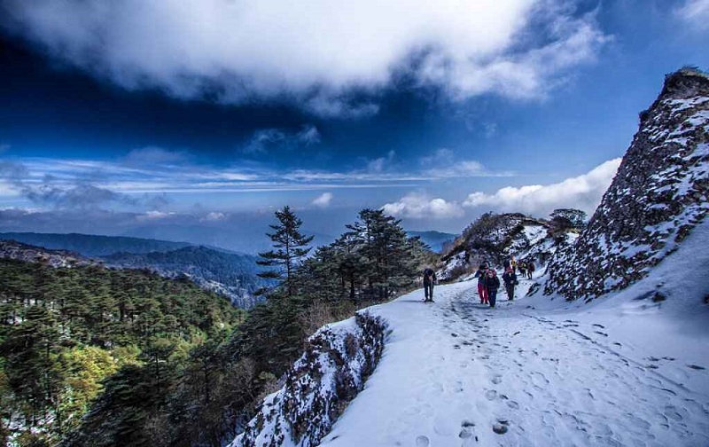 winter treks in india